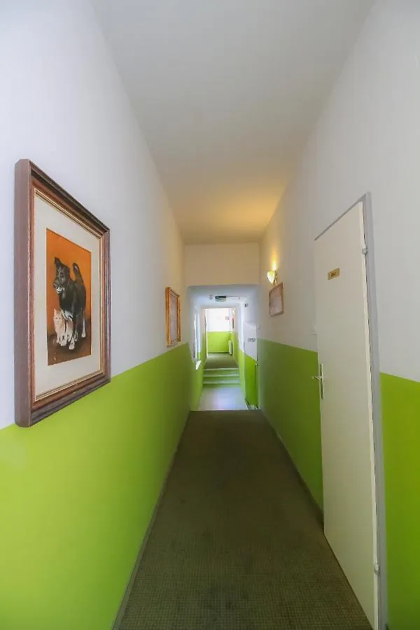 Db Apartment In Hutteldorferstrasse U3 Area Βιέννη 0*,